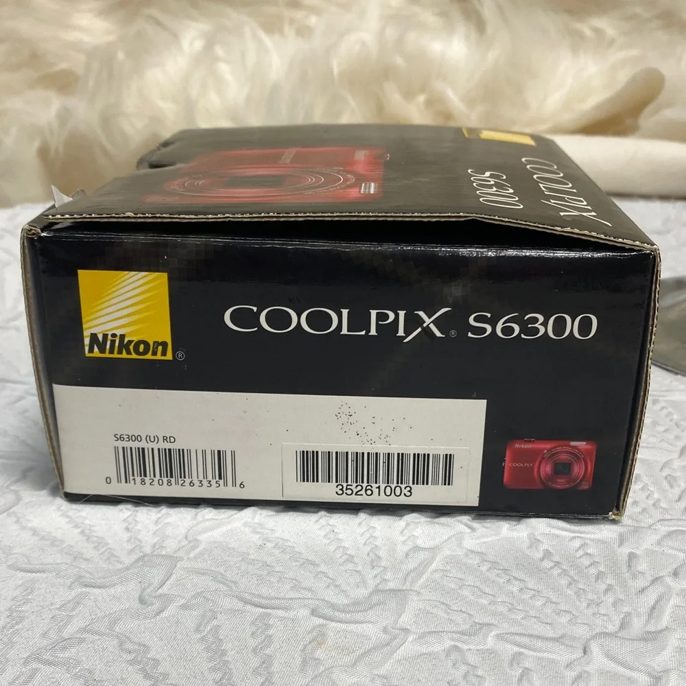Nikon COOLPIX S6300 Red Camera‎ Box & manuals DVDs please read description